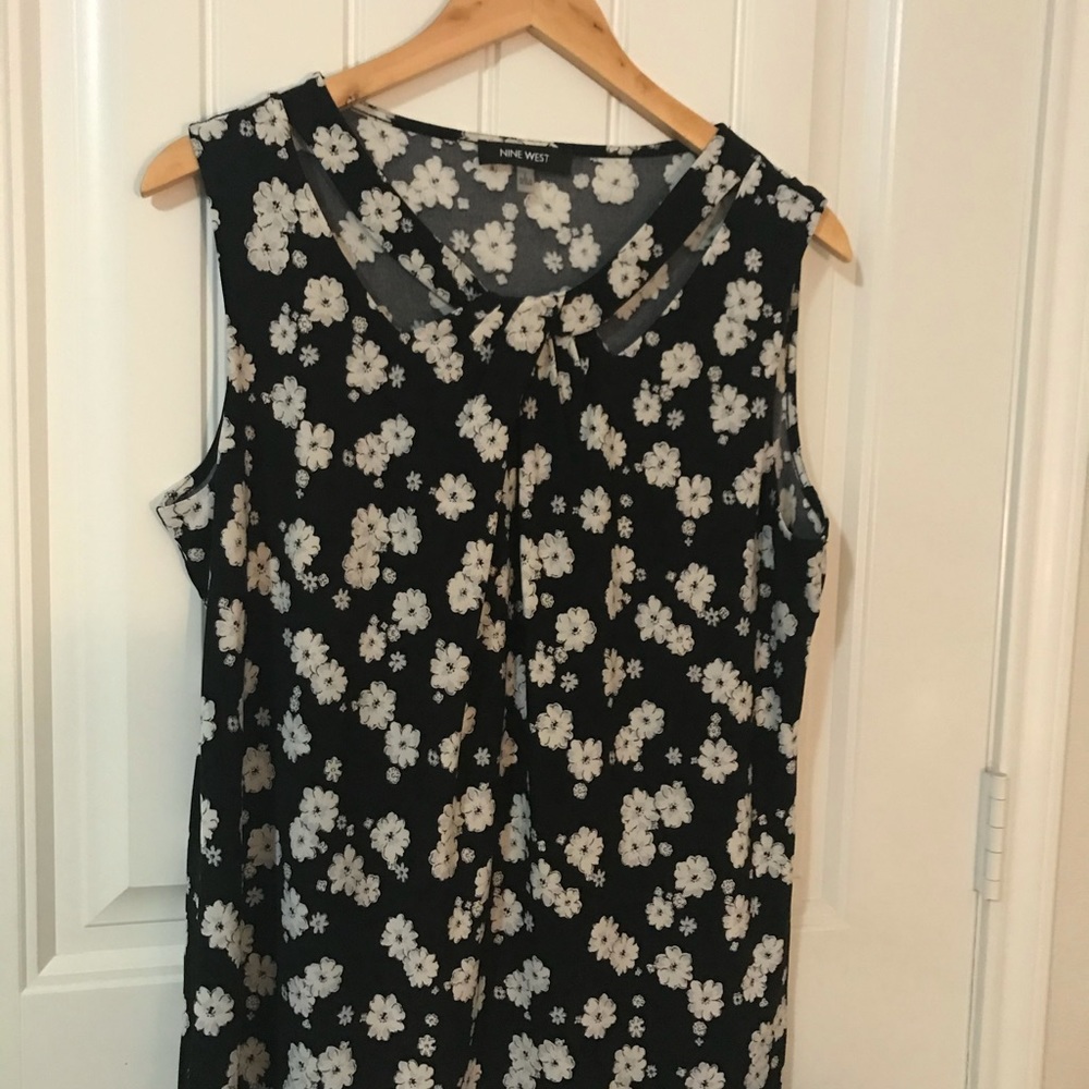 Nine West Sleeveless Top
